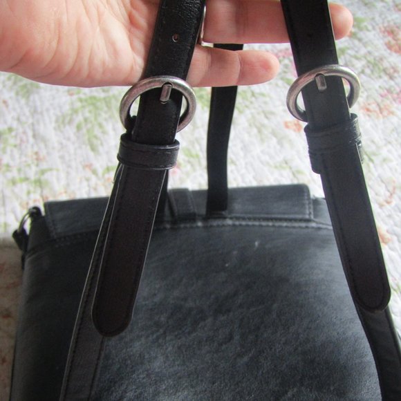 Universal Threads Faux-Leather Backpack Purse - Picture 3 of 10